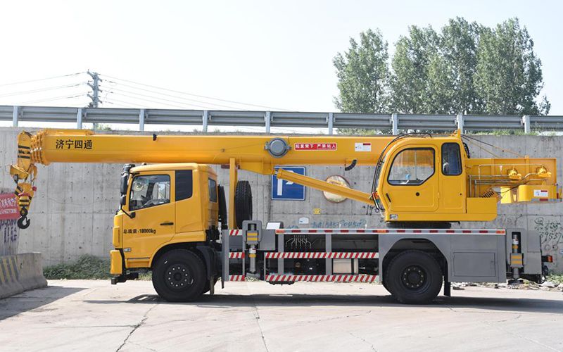 Колесный кран 16T, STSQ16DF-Y