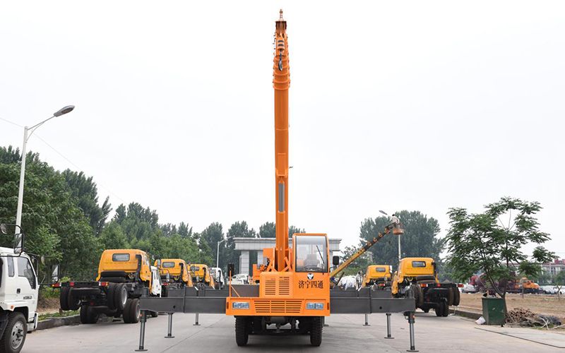 Колесный кран 20T, STSQ20D