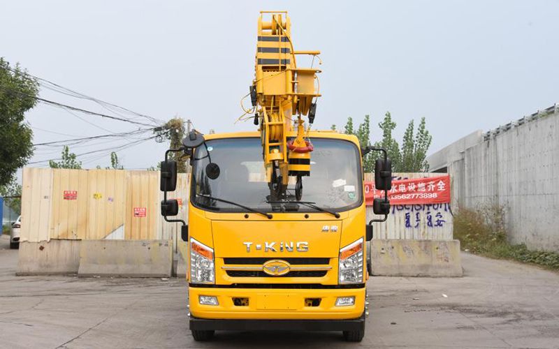 Телескопический автокран 8T, STSQ8T