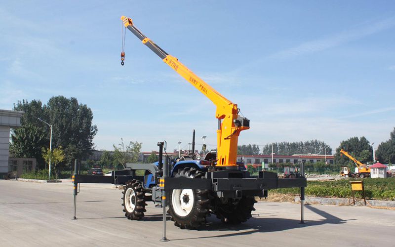 Трактор с краном-манипулятором 5T, STSQ5T