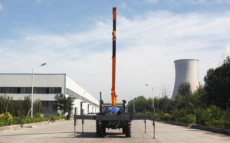 Трактор с краном-манипулятором 5T, STSQ5T