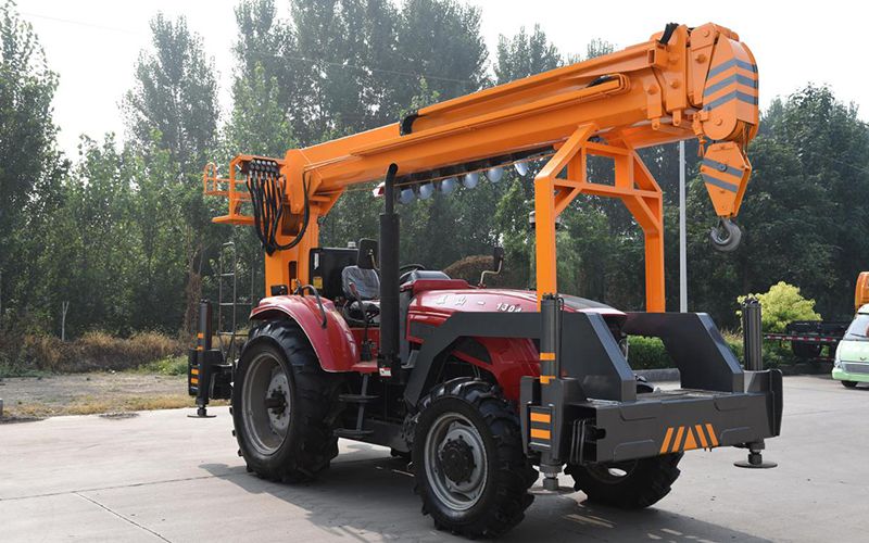 Трактор с краном-манипулятором 8T, STSQ8T
