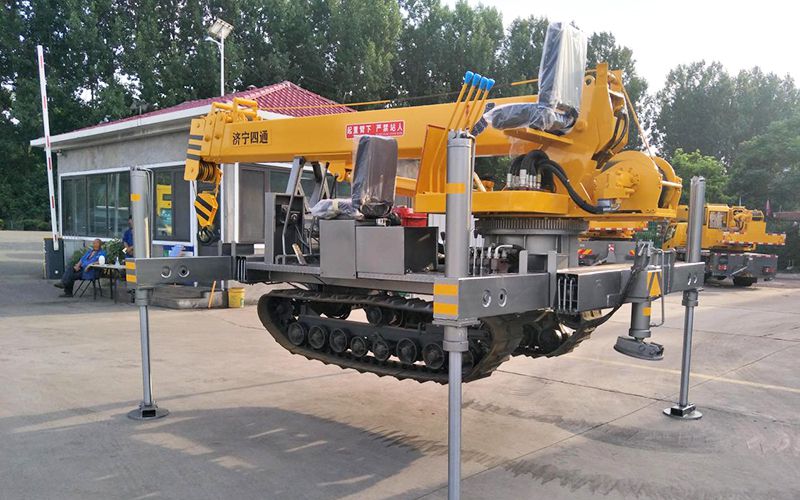 Телескопический гусеничный кран 4T, STSQ4L