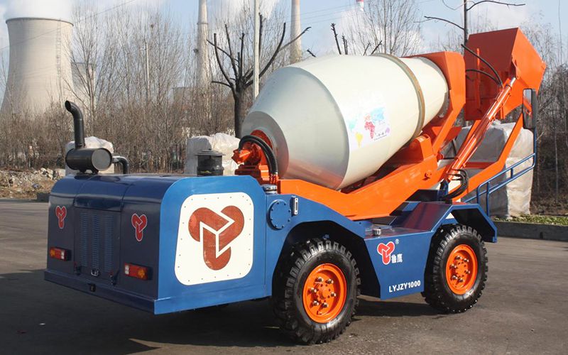 Бетоносмеситель с самозагрузкой 1 м³, LYJZY1000